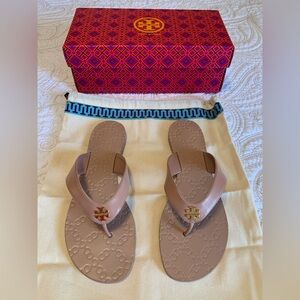 NWT - Tory Burch - Monroe Thong - Size 9